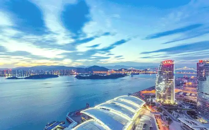 畲族的文化_畲族服饰特色与非遗文化_畲族起源与凤凰装