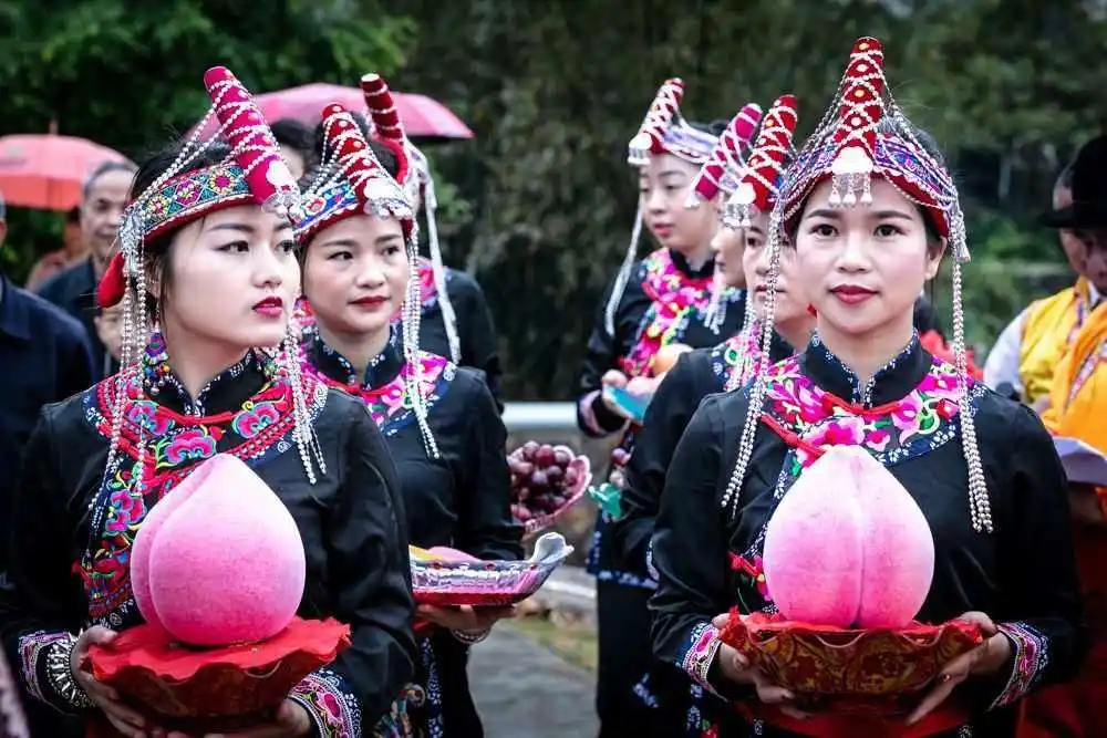 畲族年庆祝活动_畲族分布省份_畲族的文化