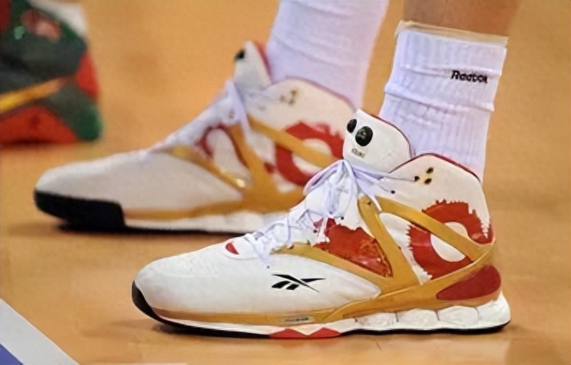 锐步中国市场运营权易主新锐运动接管_锐步品牌历史发展演变分析_锐步历史上有名的篮球鞋