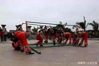 畲族风俗习惯介绍_畲族传统节日习俗_畲族的文化