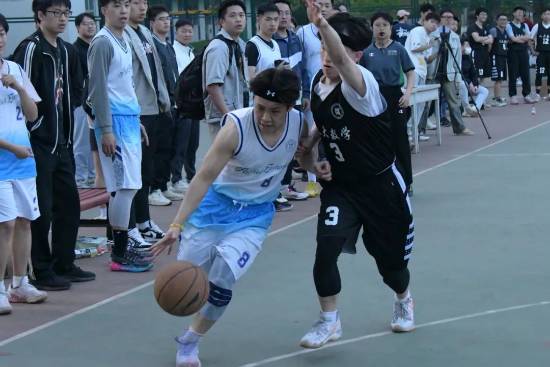 党纪学习教育_学习贯彻党的二十届三中全会精神_经济学院