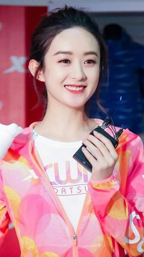 赵丽颖早年经历_赵丽颖中专毕业经历_赵丽颖家庭资料