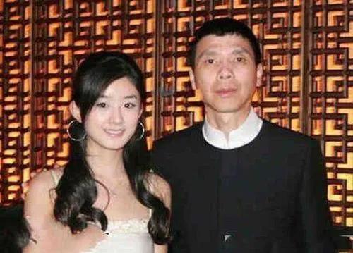 赵丽颖家庭资料_赵丽颖早年经历_赵丽颖中专毕业经历