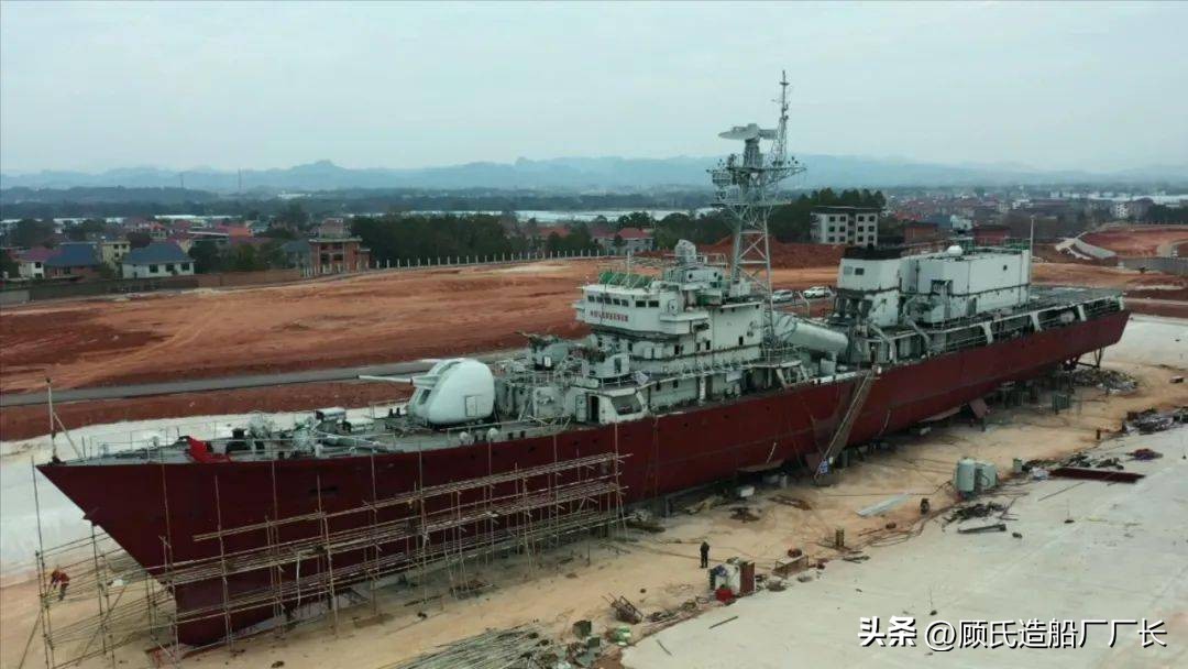 053型护卫舰现役_法国TC100C单管100毫米舰炮_053H1Q型反潜护卫舰