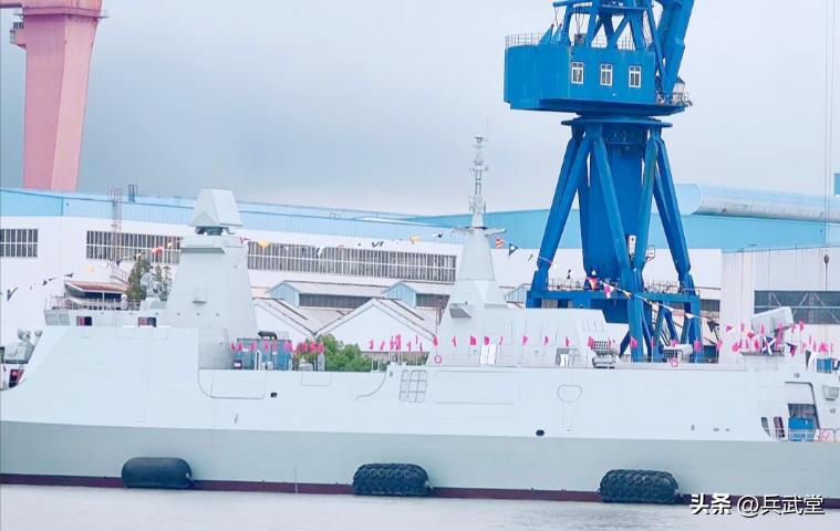 中国海军驱逐舰数量美国海军_053型护卫舰现役_中国海军吨位美国海军