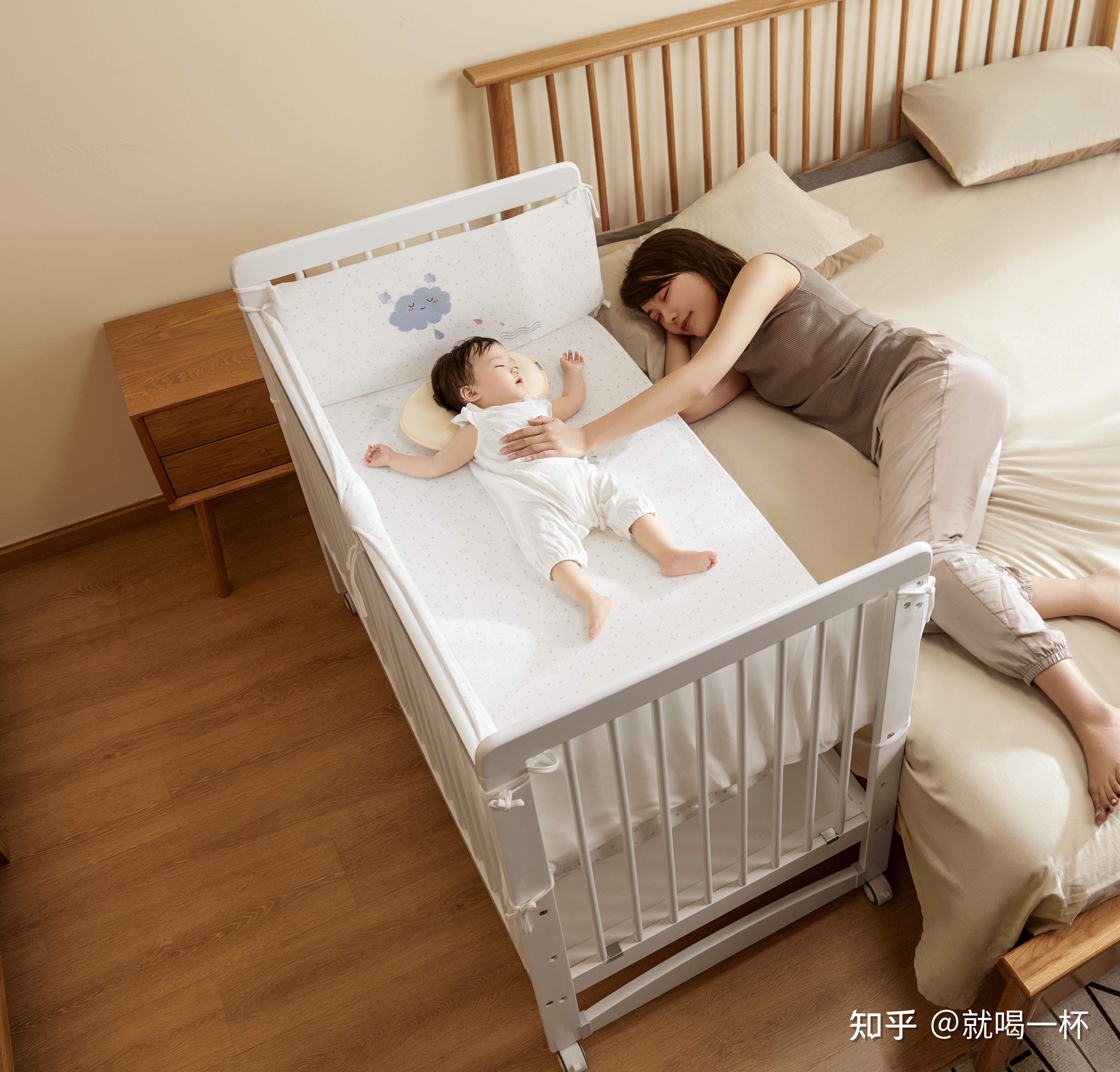 如何培养婴儿睡婴儿床_婴儿床是否必要_婴儿床什么时候开始用