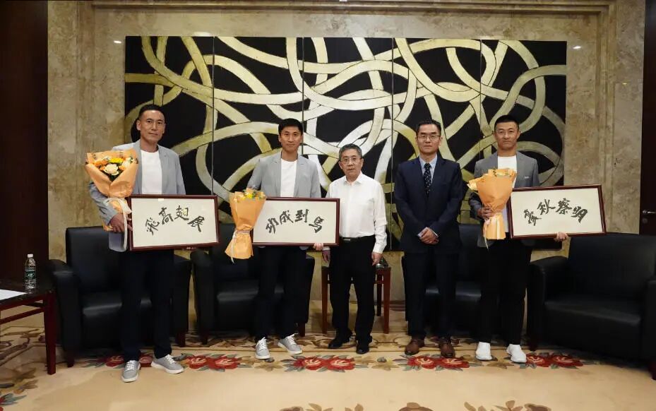 马宁将登场！主哨厄瓜多尔vs库拉索，中国裁判历史第二人_中国足球裁判世界杯出征_2026美加墨世界杯中国裁判马宁傅明周飞