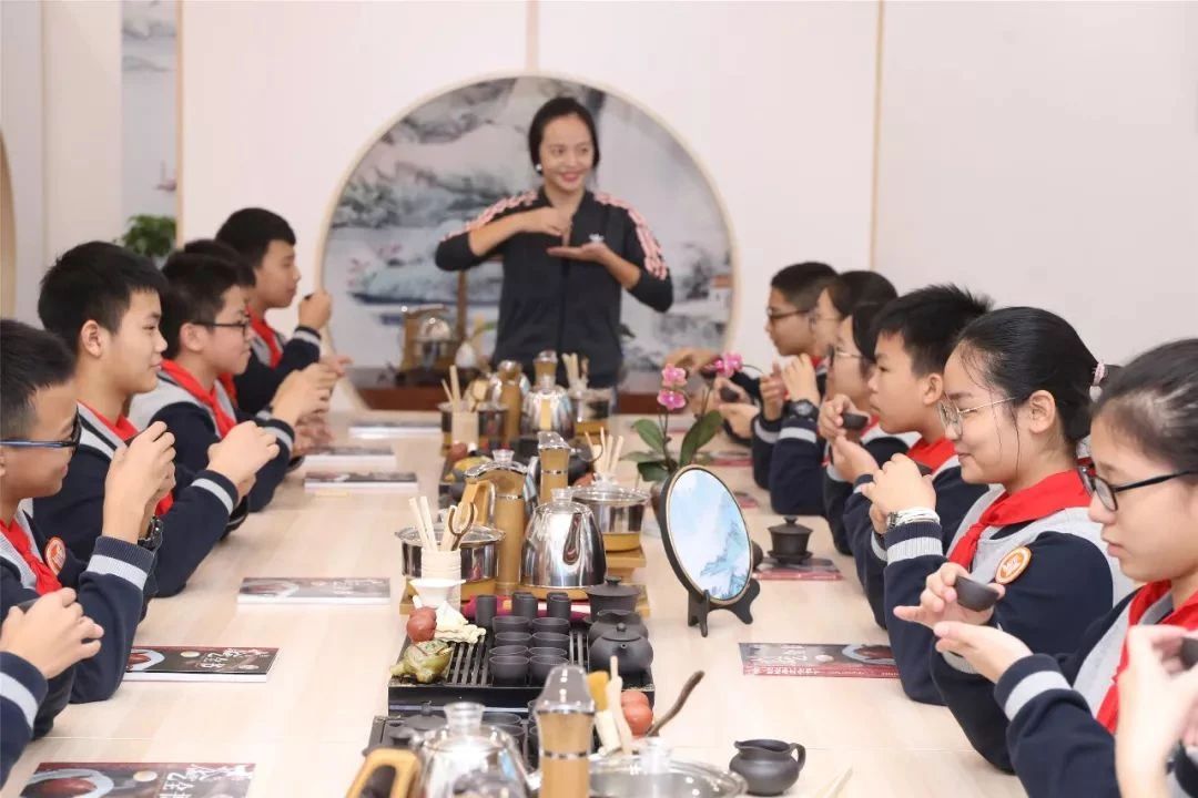 重庆徐悲鸿中学招生_江北区初中入学政策_重庆徐悲鸿中学网站