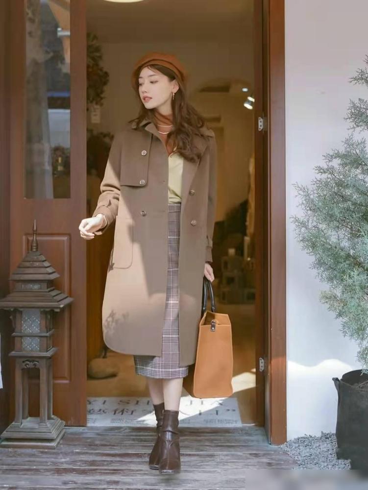 冬季女式连衣裙_烟管裙秋冬搭配_烟管裙穿搭技巧