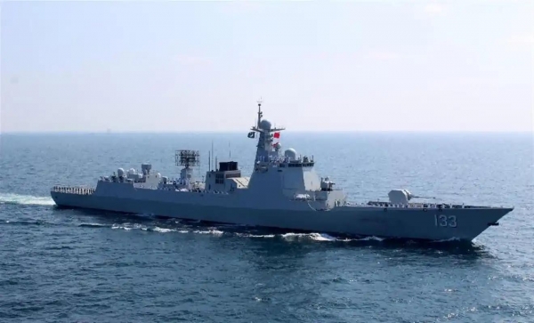 美日菲南海军演_中国两栖登陆舰_解放军双航母反制