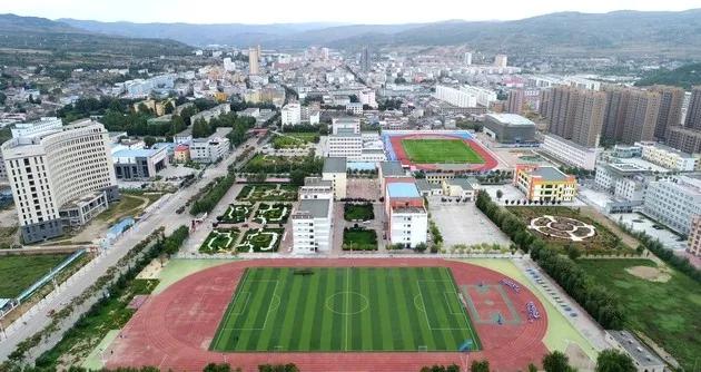 朋友圈老师投诉悲剧_小学生跳楼事件反思_初三女孩跳楼事件分析