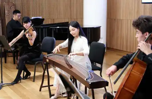 袁莎袁莉古筝云之南_古筝演奏家袁莎访谈_袁莎古筝精神气质