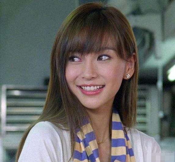 韩国整容失败女星_天然美女与整形_中国娱乐圈整容女明星