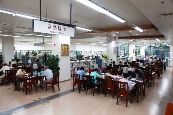 上海公共图书馆名录_上海图书馆服务介绍_上海静安寺开放时间