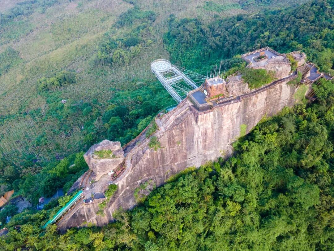 海南热带雨林景区_海南四月登山_定安文笔峰旅游攻略