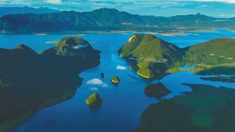 海南四月登山_海南热带雨林景区_定安文笔峰旅游攻略