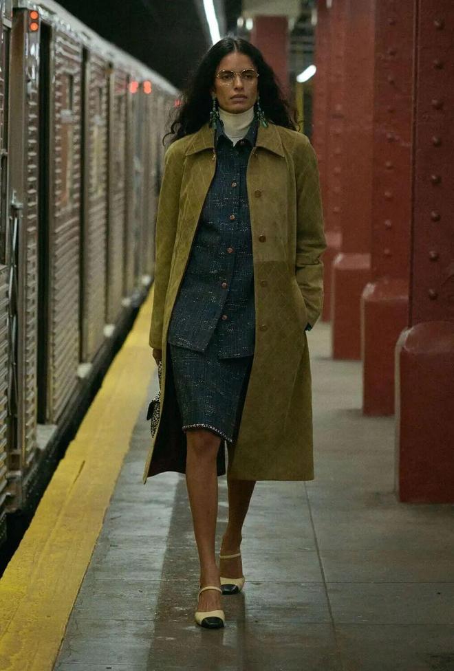 辛芷蕾王一博香奈儿合作款_香奈儿艺术总监_香奈儿纽约地铁高级手工坊系列