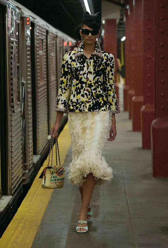 香奈儿纽约地铁高级手工坊系列_辛芷蕾王一博香奈儿合作款_香奈儿艺术总监