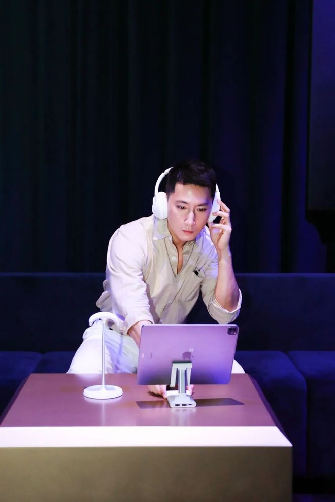 魔都香氛体验_香奈儿艺术总监_香奈儿蔚蓝珍藏香水空间