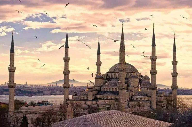 基辅罗斯与拜占庭的经济文化交流_拜占庭文明对俄罗斯文明的影响_拜占庭文化