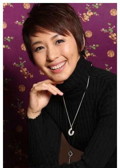 欧阳夏丹祖籍是哪里人_欧阳夏丹疫情期间销售湖北滞销商品_欧阳夏丹疫情期间连麦带货卖湖北特产