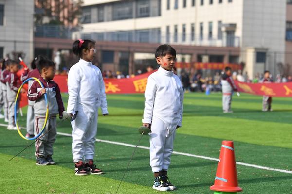 夫子庙小学教育集团体育节活动_南京市夫子庙小学教育集团体育节_夫子庙小学开学典礼