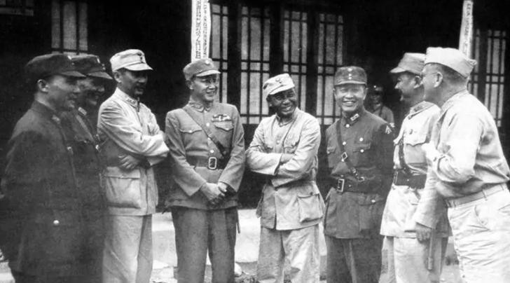 蒋介石与王耀武_王耀武被俘后的经历_王耀武的命运起伏