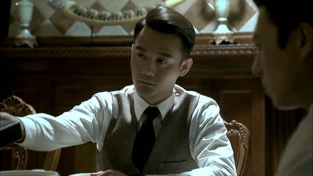 阿诚在明家的亲情地位_明镜对阿诚的内疚_伪装者明镜怎么死的