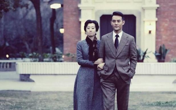 伪装者明镜怎么死的_明镜对阿诚的内疚_阿诚在明家的亲情地位