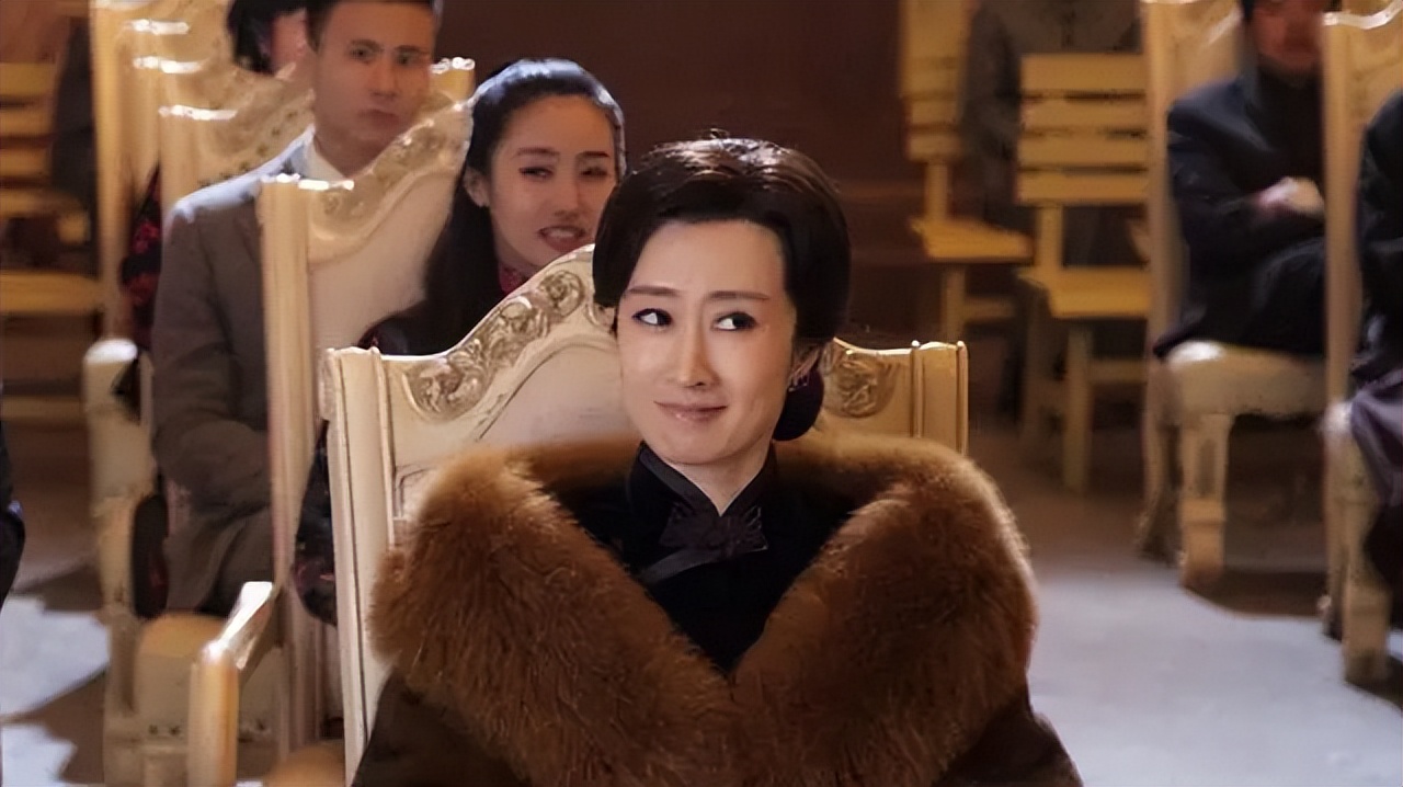 明镜对阿诚的内疚_伪装者明镜怎么死的_阿诚在明家的亲情地位