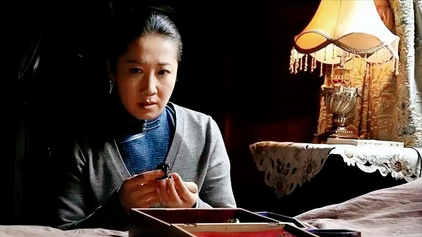 伪装者明镜怎么死的_伪装者 桂姨 孤狼