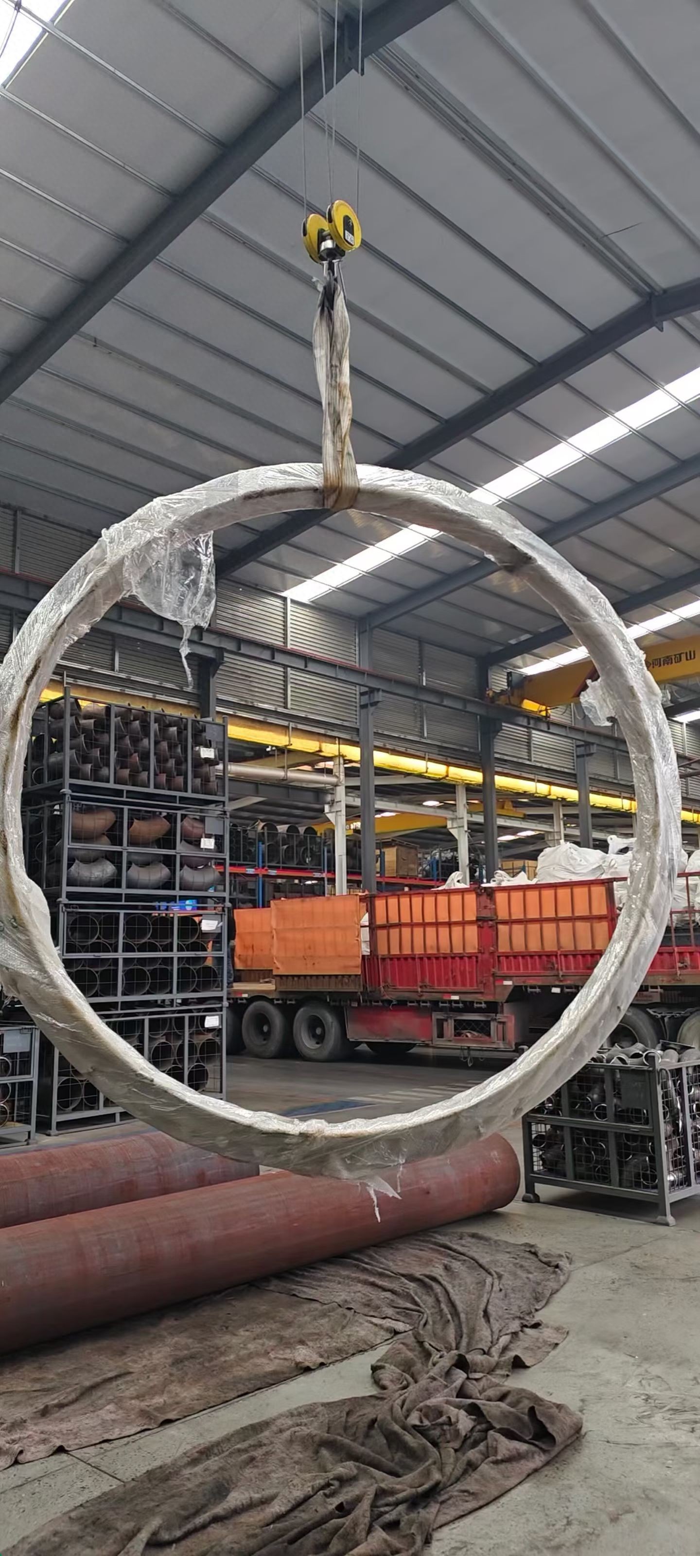 河北弯头服务商评估标准_热推制弯头制作过程图_河北弯头行业数字化转型趋势