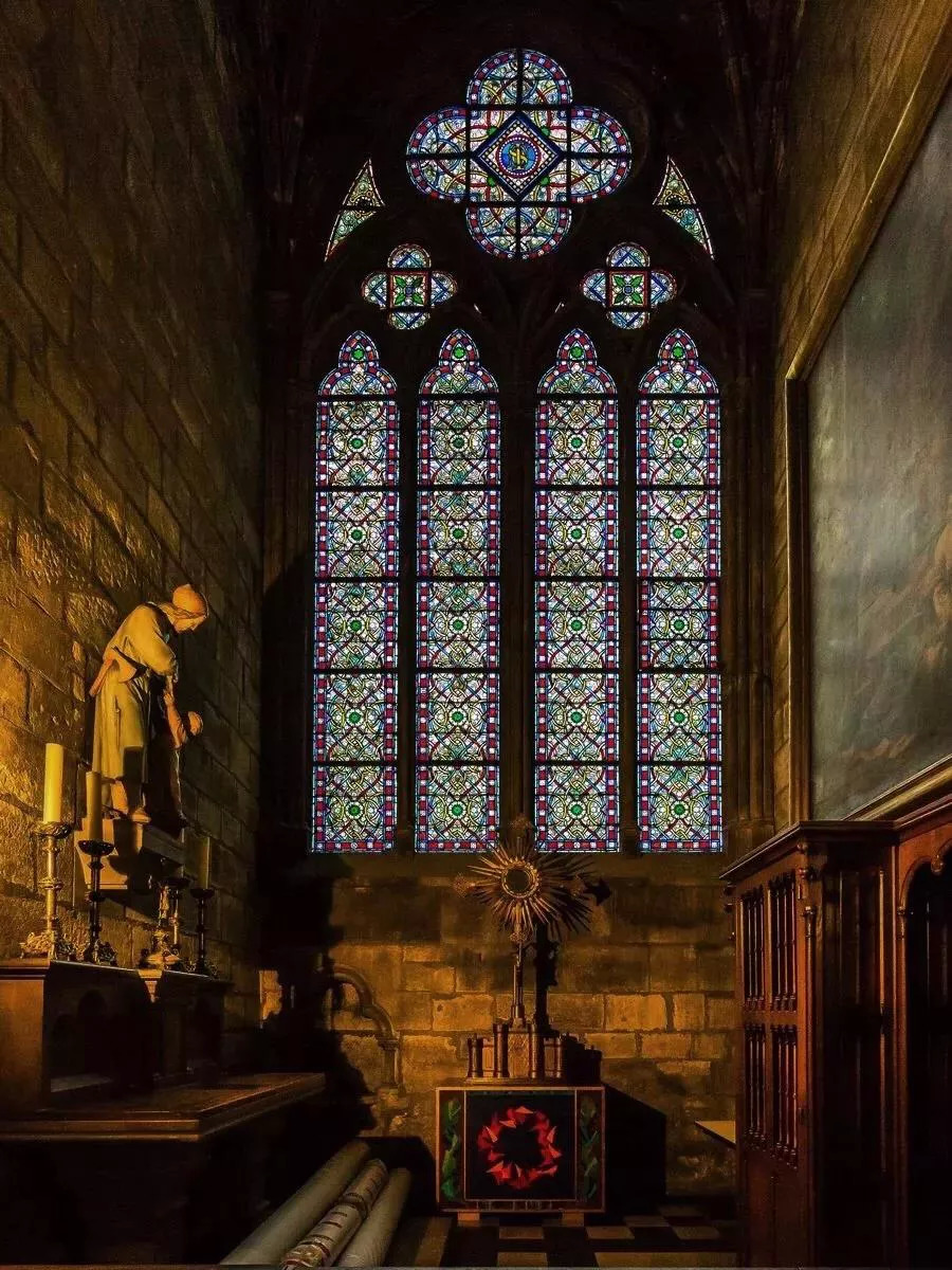 欧洲建筑艺术_宫殿权力象征_拜占庭风格的马赛克