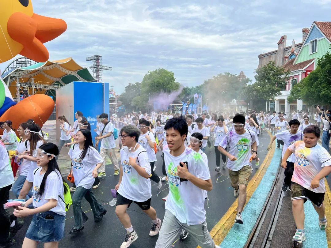 上海欢乐谷暑期活动_泡泡大战室内项目_上海欢乐谷玛雅水公园联票
