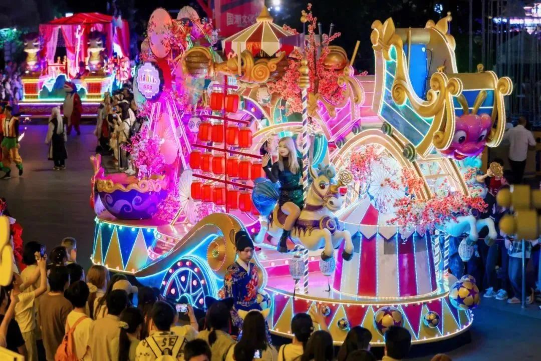 2025年中高考毕业生上海旅游优惠_上海欢乐谷应届生门票立减80元_上海欢乐谷玛雅水公园联票