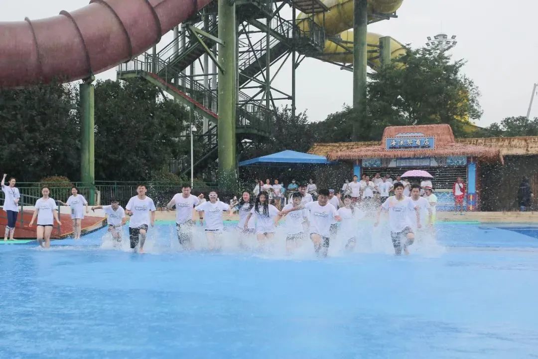 上海中高考免票优惠_上海欢乐谷玛雅水公园联票_上海景区准考证优惠活动