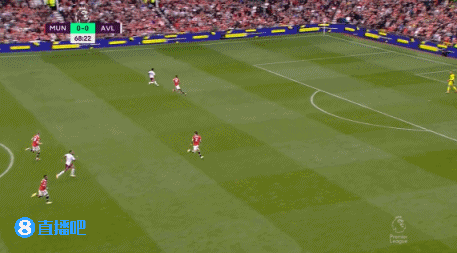 卢克-肖伤退德赫亚失误_英超-曼联3-1维拉 b费助攻双响谢什科破门_2021-22赛季英超第6轮曼联vs阿斯顿维拉比赛战报