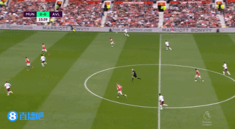 2021-22赛季英超第6轮曼联vs阿斯顿维拉比赛战报_英超-曼联3-1维拉 b费助攻双响谢什科破门_卢克-肖伤退德赫亚失误