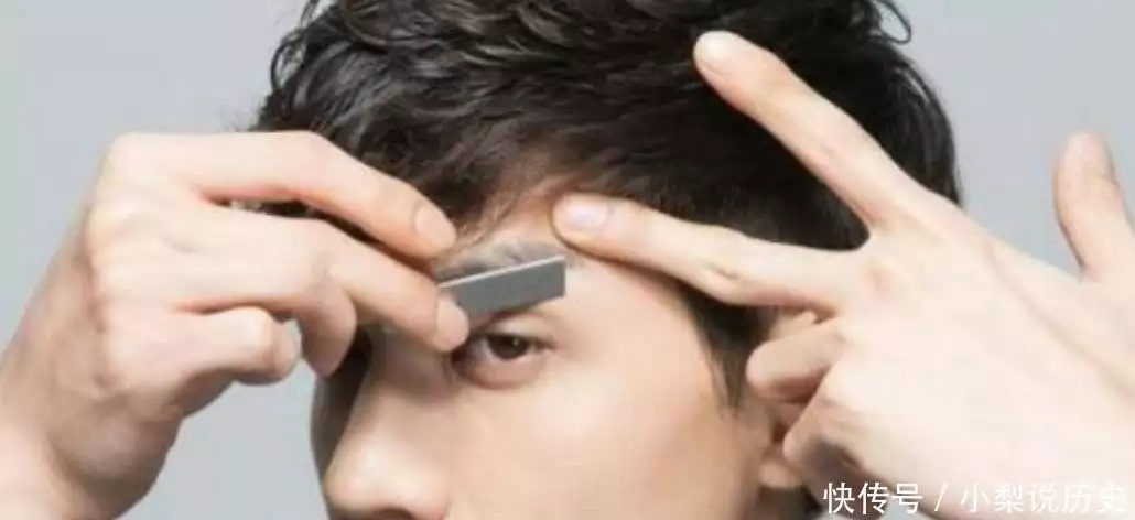 相术文化_相术八字眉_封建迷信思想