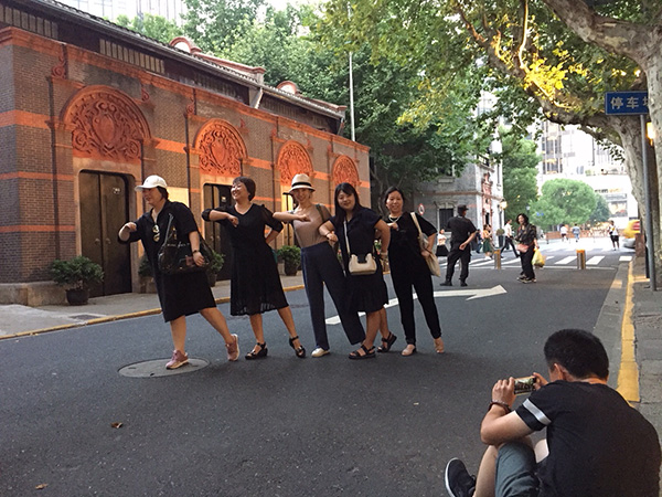 一大会址纪念馆暑期开放时间_中共一大会址夜展_参观一大会址