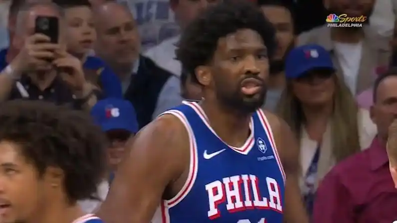 恩比德50分季后赛记录_恩比德50分布伦森39+13 76人力克尼克斯1-2_恩比德贝尔氏麻痹症带病得分