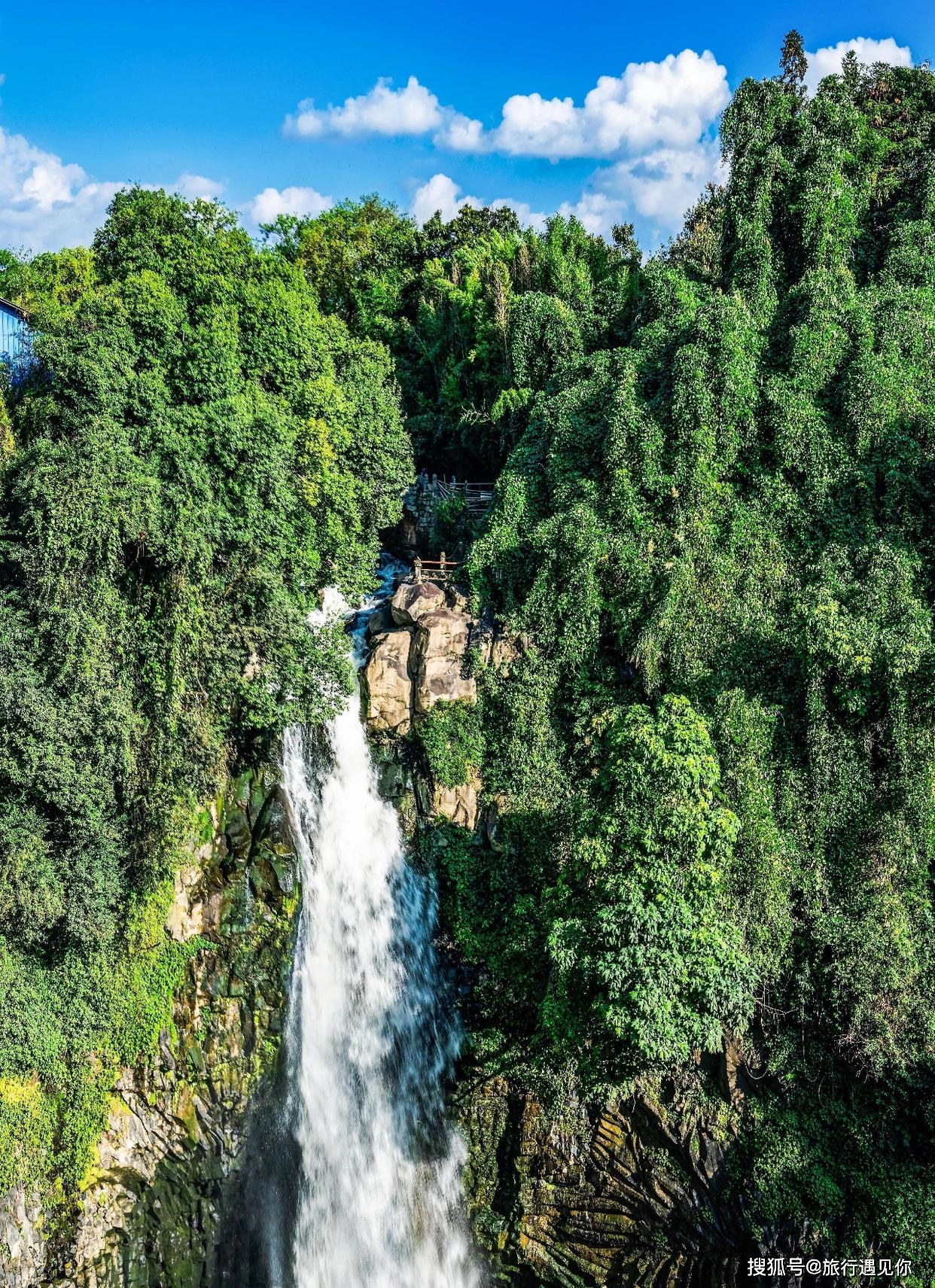 保山旅游攻略_云南保山海拔多少米_腾冲火山热海旅游