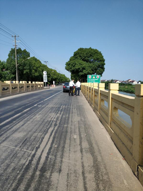 遇上碰瓷党怎么处理_碰瓷者如何选择目标_碰瓷团伙作案手法