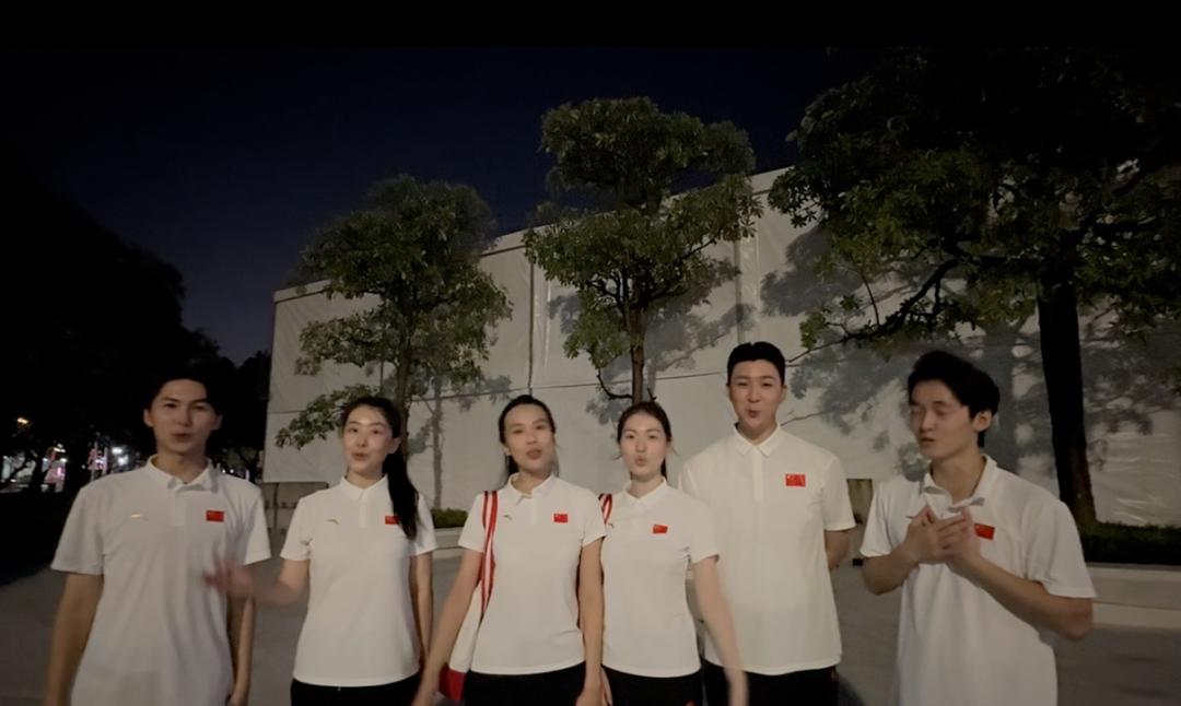 运动会诗歌朗诵_北京体育大学学子朗诵节目_第十五届全运会开幕式朗诵中华体育精神