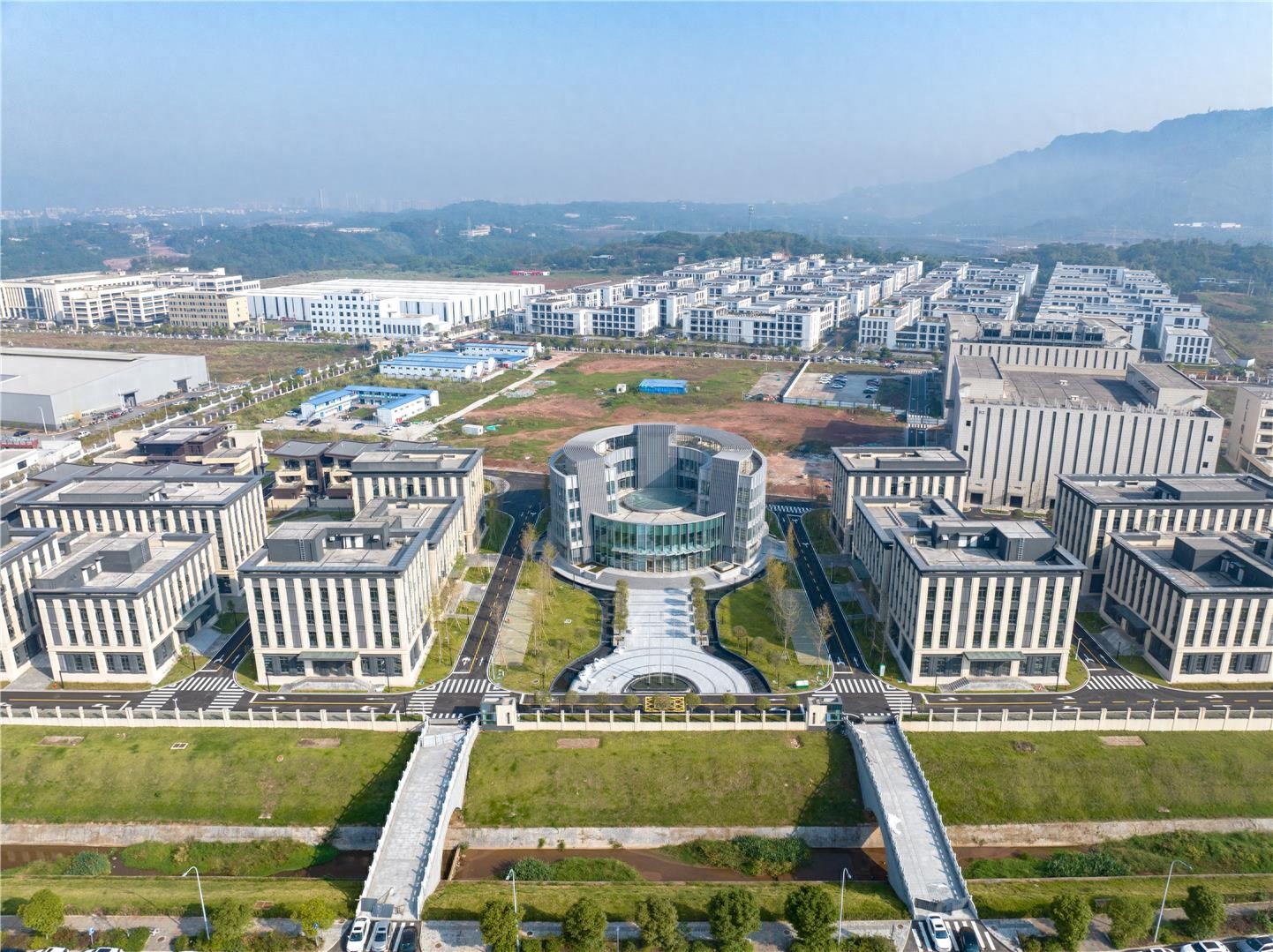 巴南区推动成渝地区双城经济圈建设_腾龙巴南数据中心东数西算_巴南区文化中心