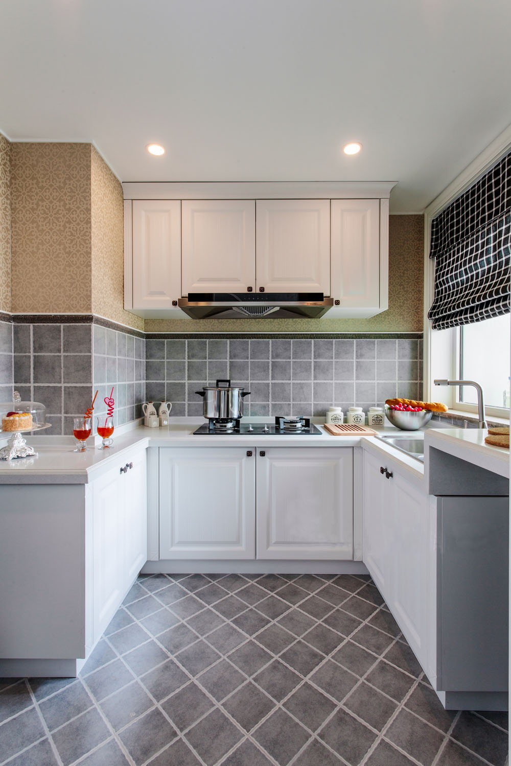 三聚氰胺板+防火板_橱柜基本分类与功能_橱柜结构组成