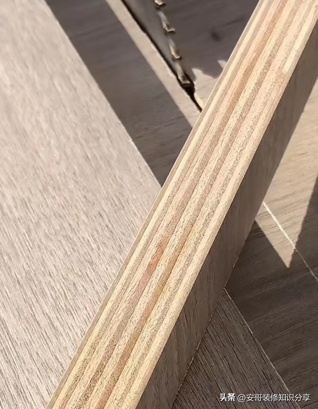 装修柜子板材选择_全屋定制板材环保耐用指南_三聚氰胺板+防火板