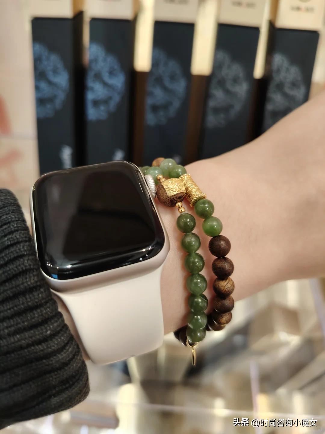 中年男士文玩手串挑选技巧_文玩手串搭配攻略_男士佛珠手链戴哪只手