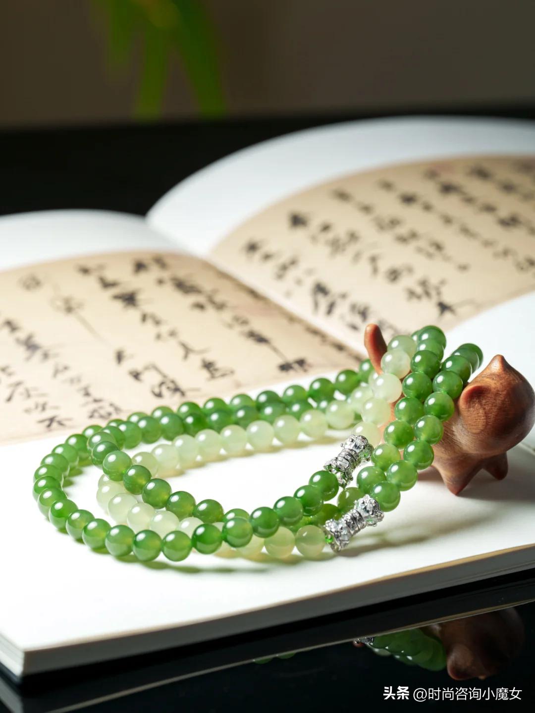 男士佛珠手链戴哪只手_文玩手串搭配攻略_中年男士文玩手串挑选技巧