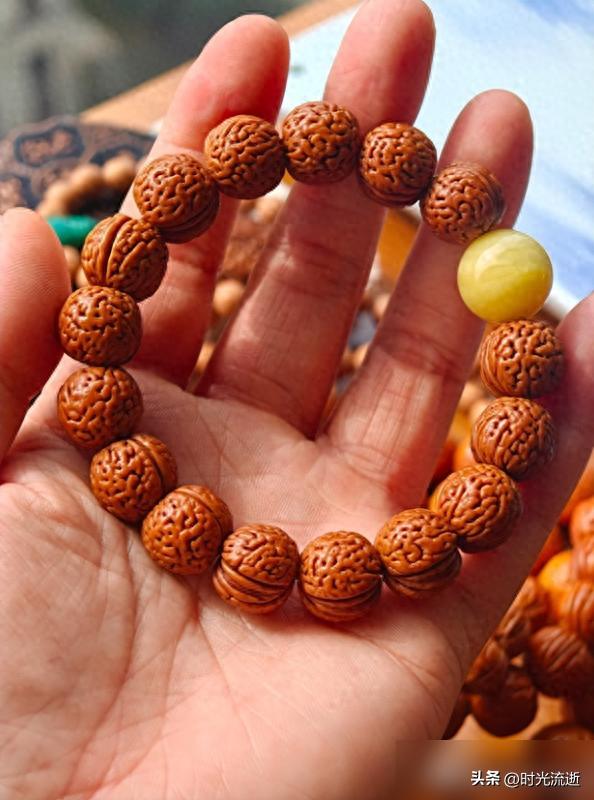老山檀香木手串推荐_男士佛珠手链戴哪只手_50岁男性手串选择
